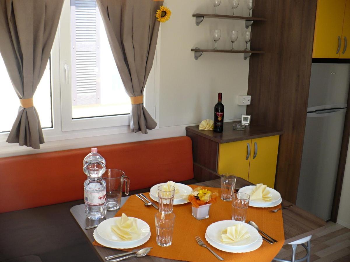 Mobilhome Victoria Camping Lanterna Tar-Vabriga Buitenkant foto